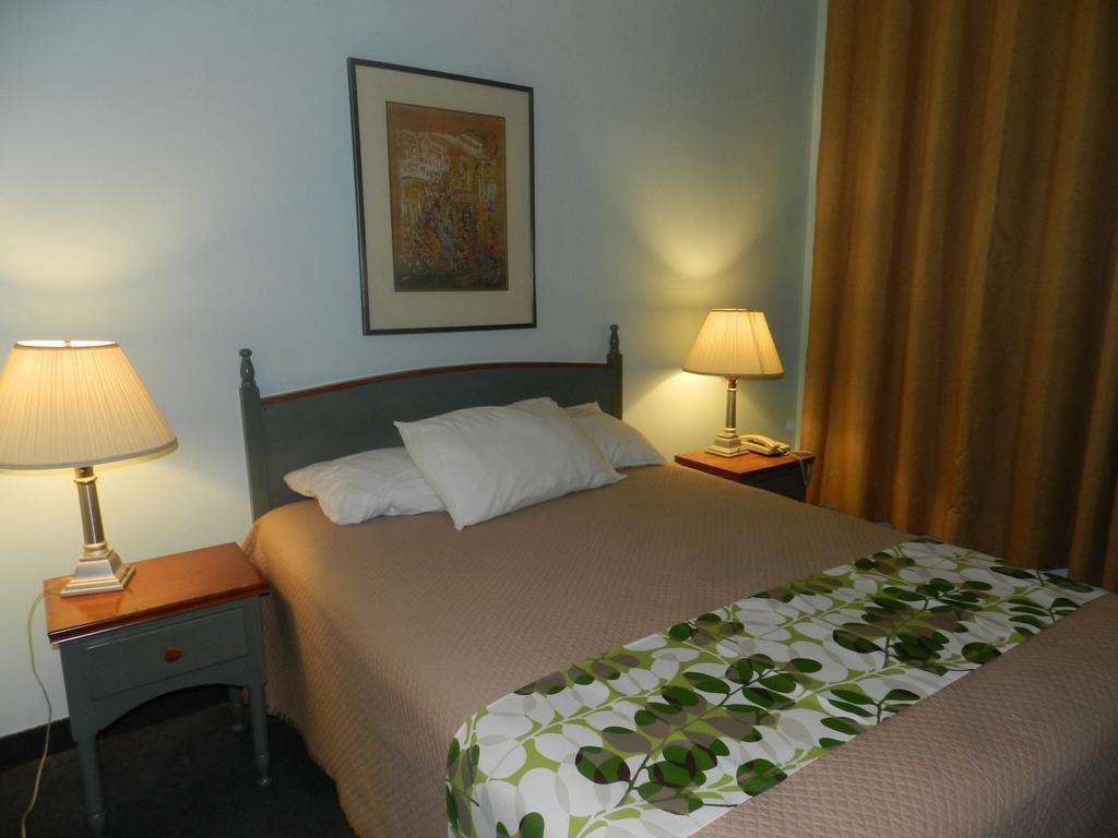 L'Auberge De L'Aeroport Inn ดอร์วาล ห้อง รูปภาพ